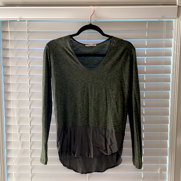 NEVER WORN ZARA LONG SLEEVE - Picture 1 of 3